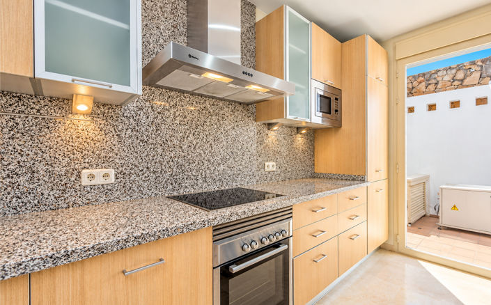 Image No.6-3 Bed Townhouse for sale