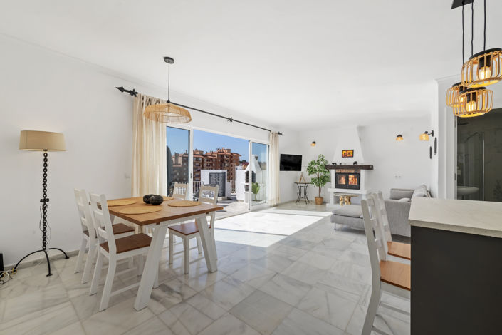 Image No.14-4 Bed Villa for sale