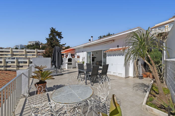 Image No.2-Villa de 4 chambres à vendre à Fuengirola