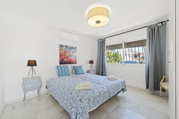 Image No.4-4 Bed Villa for sale