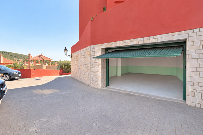 Image No.24-2 Bed Apartment for sale