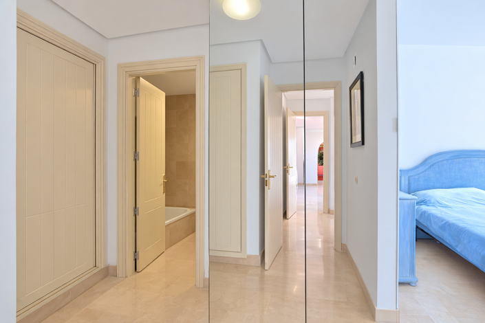 Image No.8-2 Bed Apartment for sale