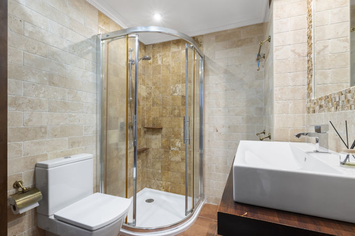 Image No.18-3 Bed Apartment for sale