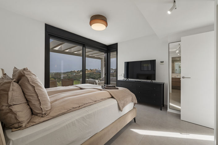 Image No.7-3 Bed Property for sale