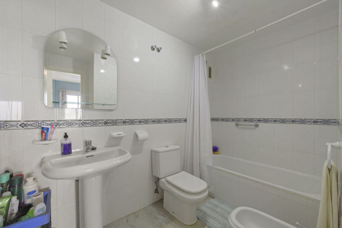 Image No.5-2 Bed Apartment for sale