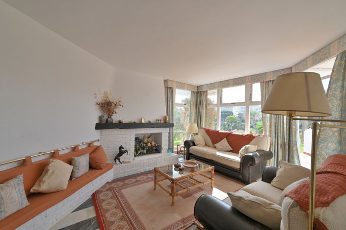 Image No.16-2 Bed Property for sale