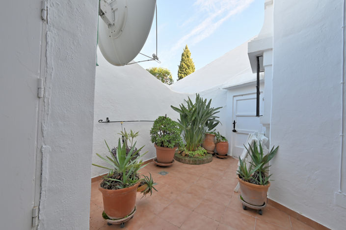 Image No.5-2 Bed Property for sale