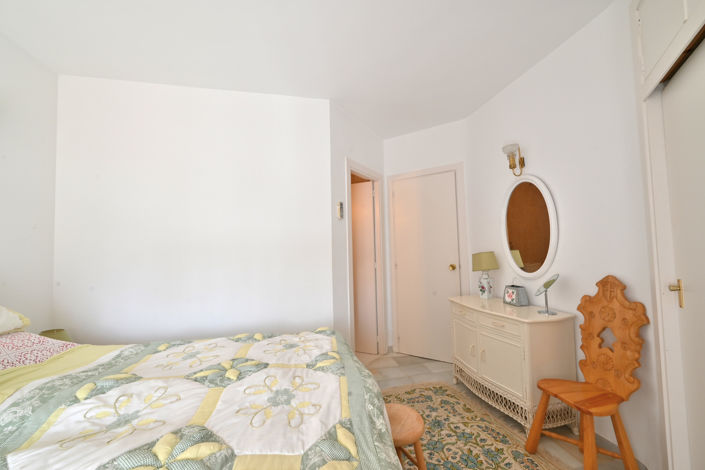 Image No.7-2 Bed Property for sale