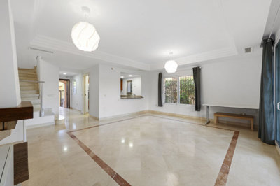 b98le8d7m9k3degpefzhs0lif8u4xzvzhwxtmggyekxx9