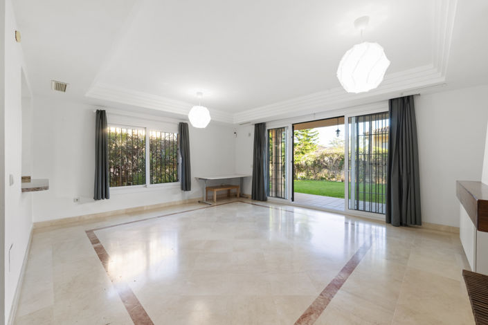 Image No.16-3 Bed House for sale