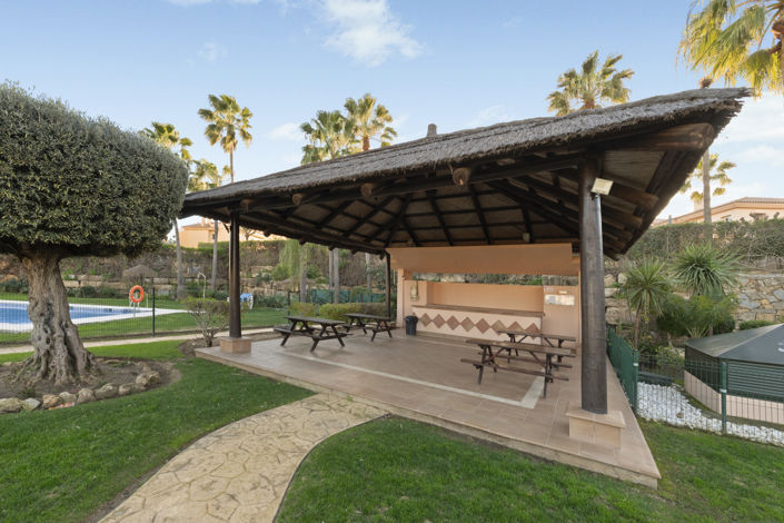 Image No.19-3 Bed House for sale