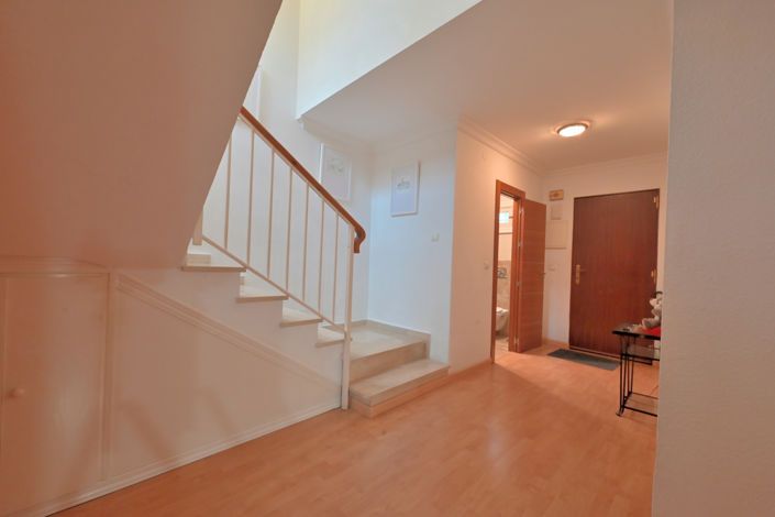 Image No.12-3 Bed Townhouse for sale