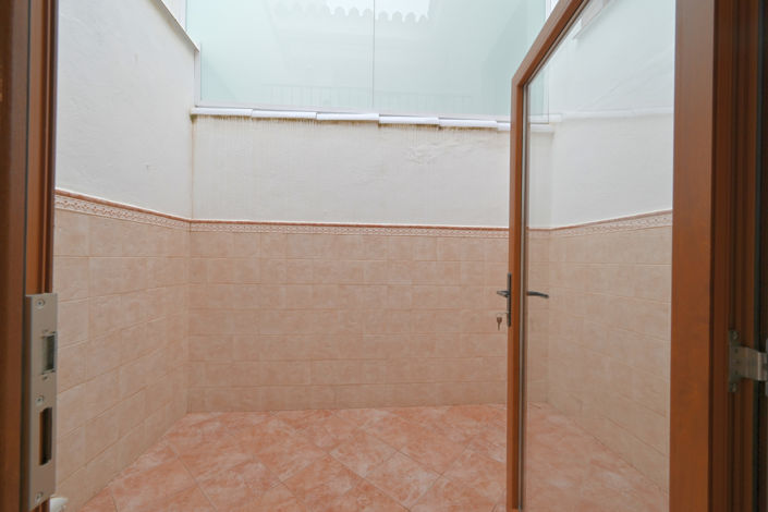 Image No.16-3 Bed Townhouse for sale