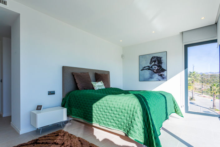 Image No.10-3 Bed Villa for sale