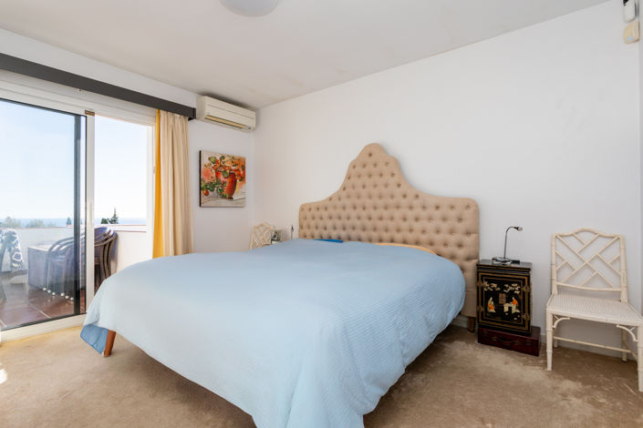 Image No.13-3 Bed Townhouse for sale