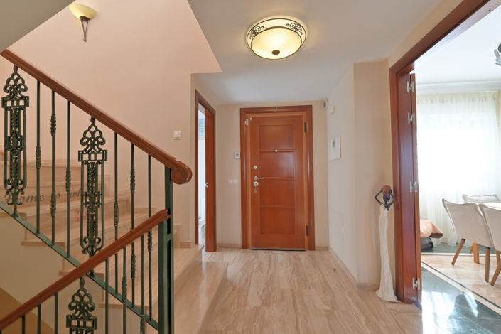 Image No.15-4 Bed Townhouse for sale