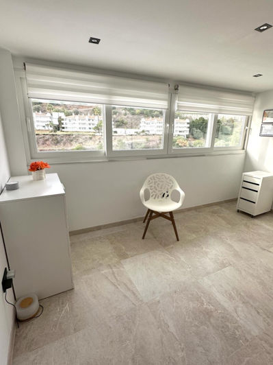 Image No.21-4 Bed Townhouse for sale