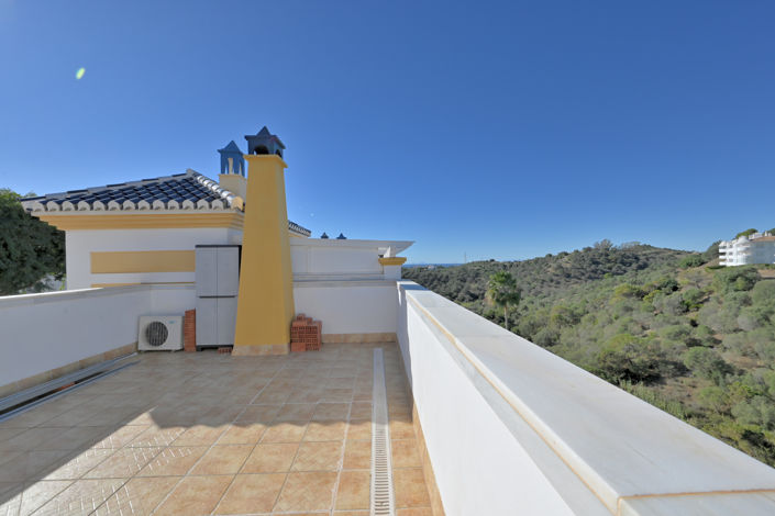 Image No.23-4 Bed Townhouse for sale