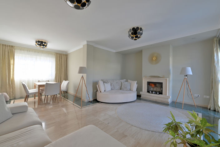 Image No.4-4 Bed Townhouse for sale