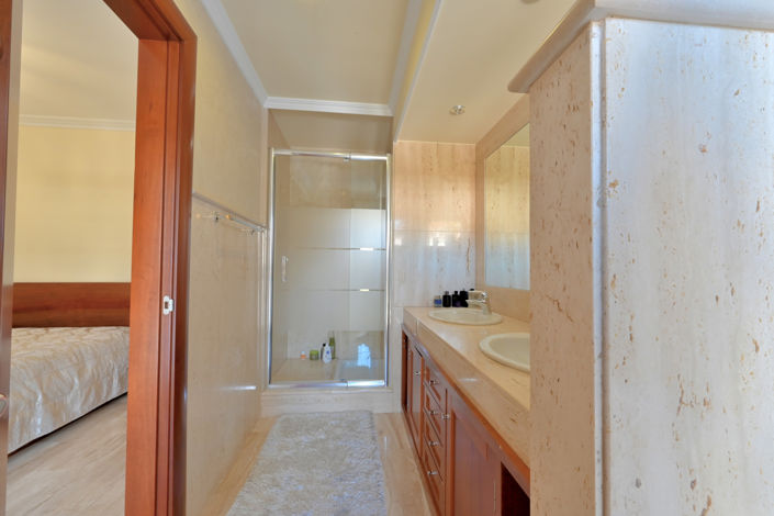 Image No.6-4 Bed Townhouse for sale