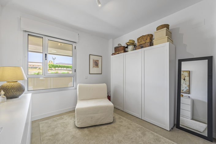 Image No.10-2 Bed Apartment for sale