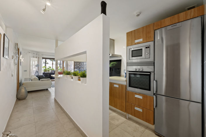 Image No.15-2 Bed Property for sale