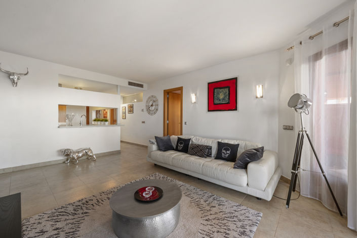 Image No.18-2 Bed Property for sale