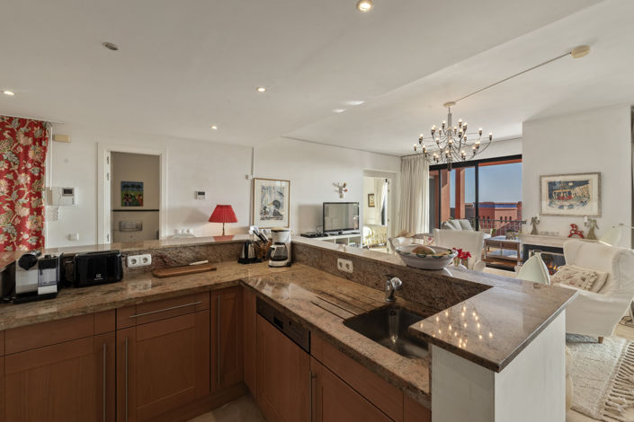 Image No.15-2 Bed Property for sale