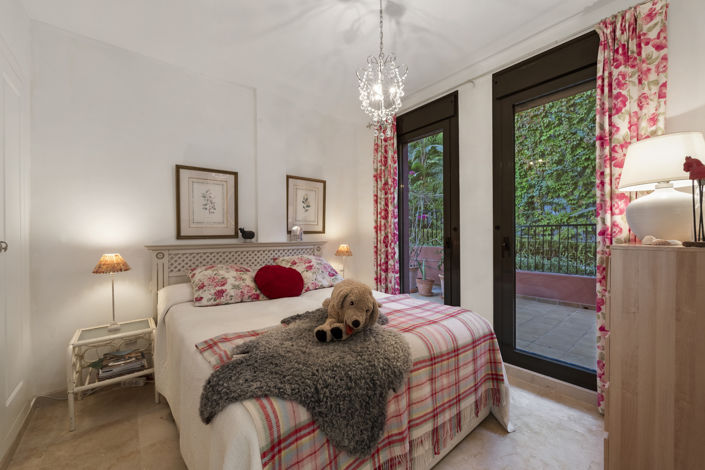 Image No.8-2 Bed Property for sale