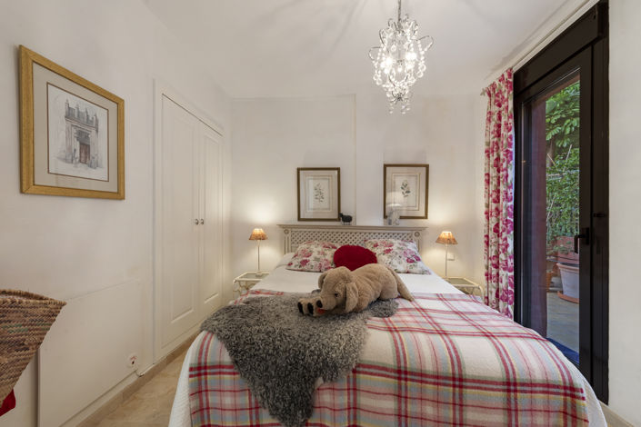 Image No.9-2 Bed Property for sale