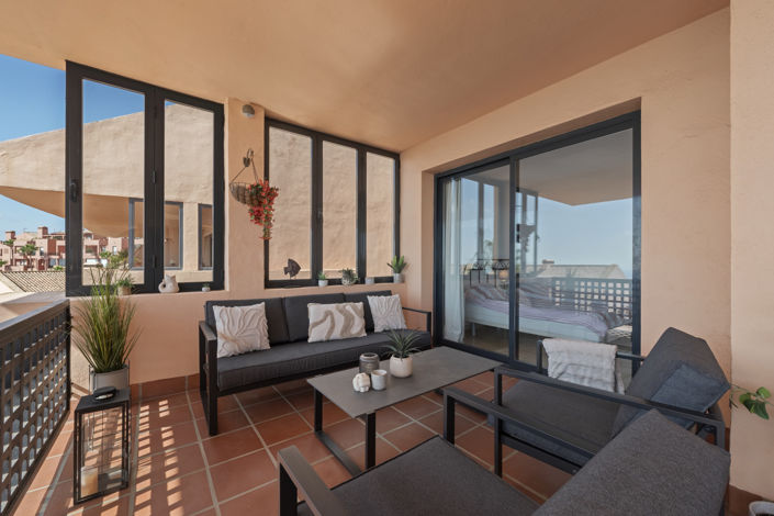 Image No.11-3 Bed Property for sale