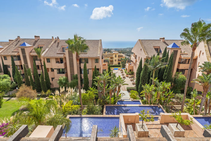 Image No.15-3 Bed Property for sale