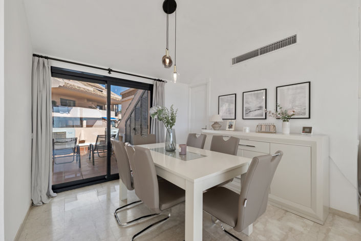 Image No.26-3 Bed Property for sale