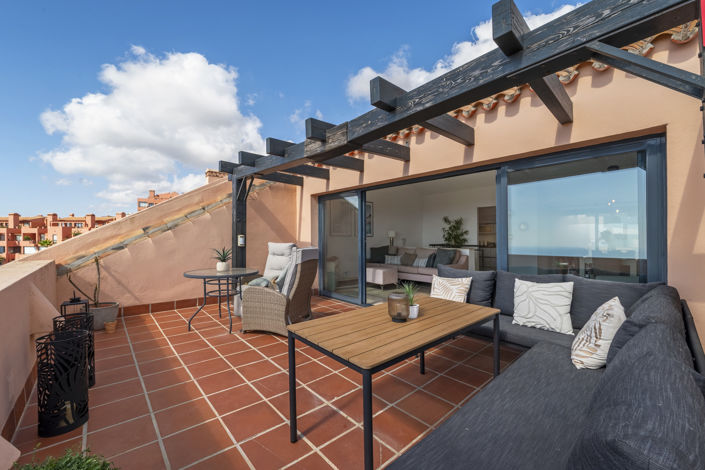 Image No.28-3 Bed Property for sale