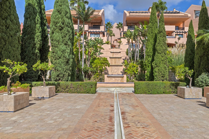 Image No.30-3 Bed Property for sale