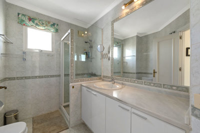 b98le8d7m9k3degpefzhs0lif8u4xzvzhwxtmggyekxx9