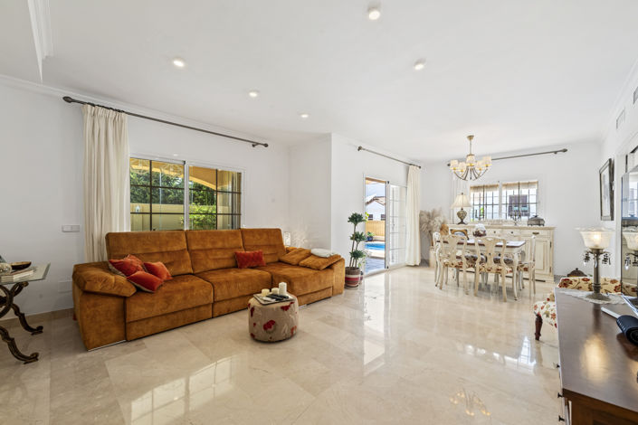 Image No.3-Villa de 3 chambres à vendre à Mijas Costa