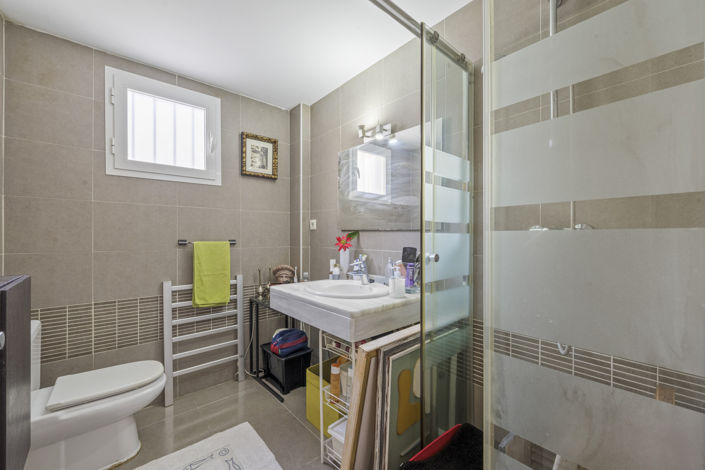 Image No.6-2 Bed Property for sale