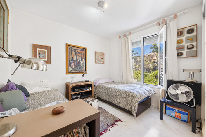 Image No.7-2 Bed Property for sale