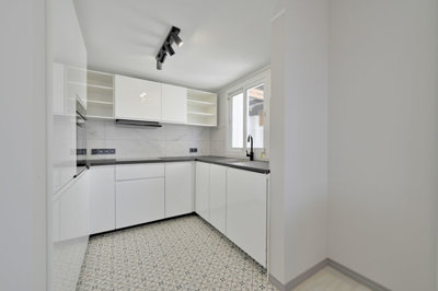 b98le8d7m9k3degpefzhs0lif8u4xzvzhwxtmggyekxx9