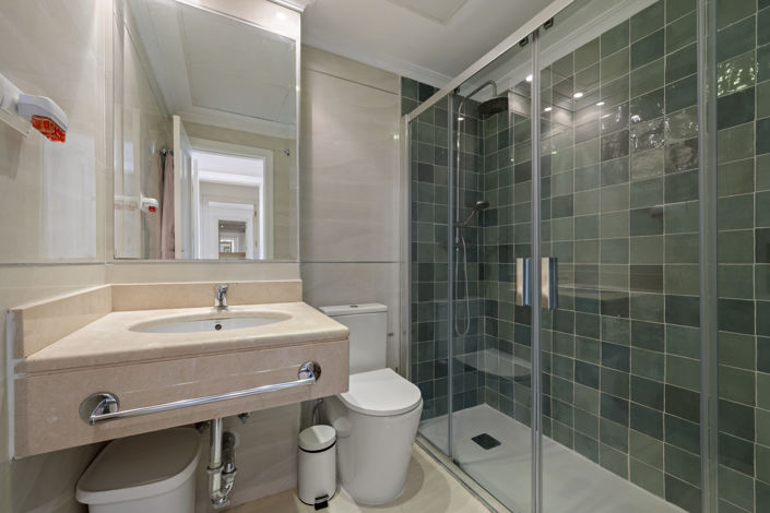 Image No.13-3 Bed House for sale