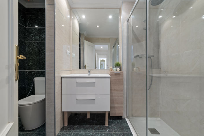 Image No.16-3 Bed House for sale