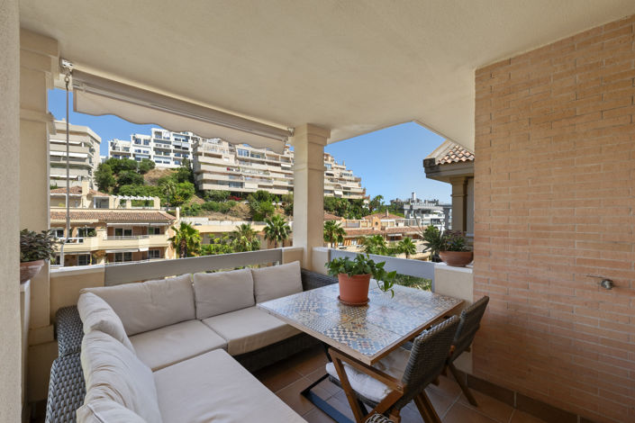 Image No.17-3 Bed House for sale