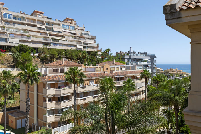 Image No.18-3 Bed House for sale