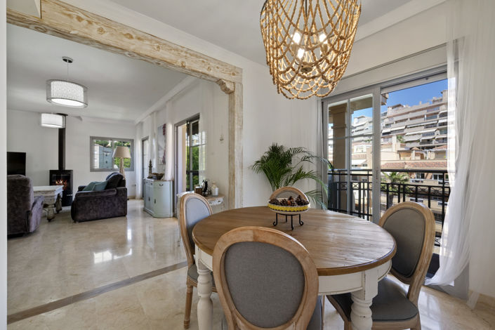 Image No.21-3 Bed House for sale