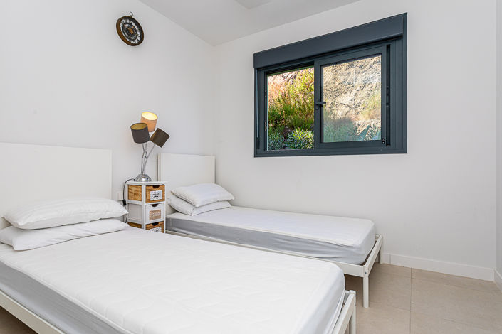 Image No.8-3 Bed Apartment for sale