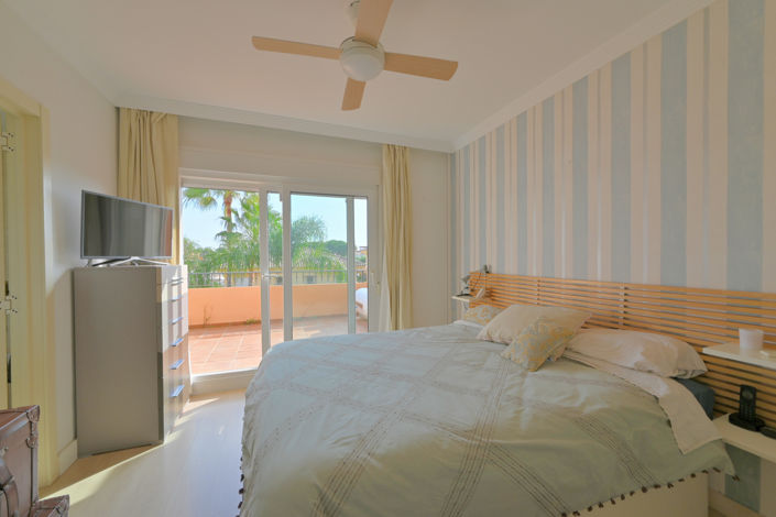 Image No.4-3 Bed House for sale