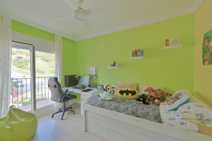 Image No.9-3 Bed House for sale