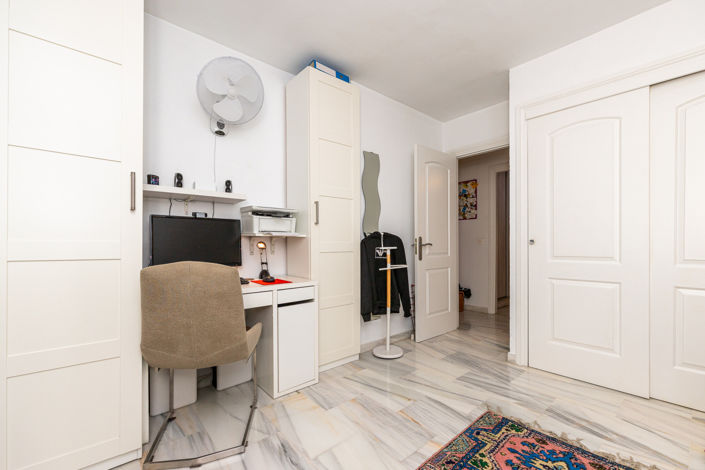 Image No.12-2 Bed Apartment for sale