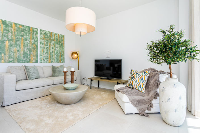 Image No.19-3 Bed Property for sale